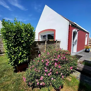  Hébergement de vacances La Petite Maison De Papaye